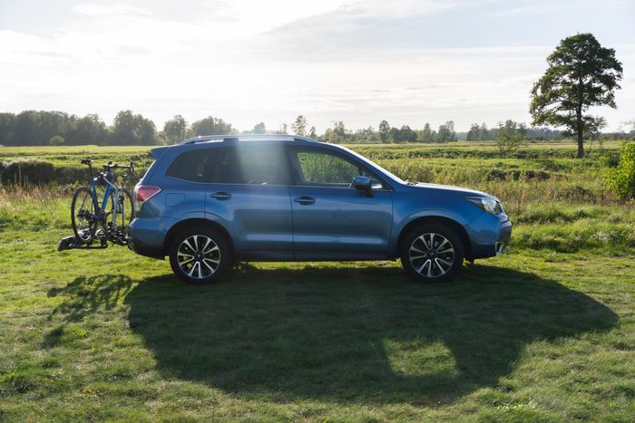 Forester XT z lewej strony